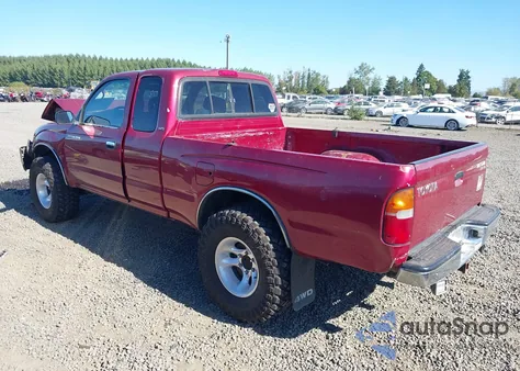 1999 Toyota Tacoma from USA, damaged, VIN 4TAWN72N3XZ477214